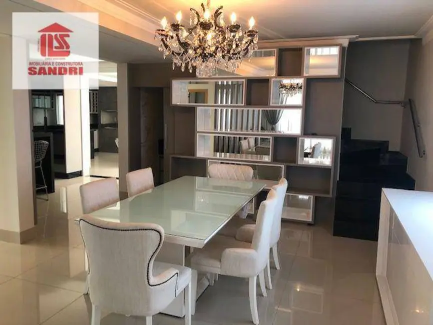 Casa com 4 quartos à venda, 641m2 em Vila Esperança, Maringa - PR - imagem 9 Foto 9 de Casa com 4 quartos à venda, 641m2 em Vila Esperança, Maringa - PR