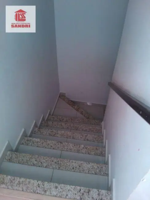 Sobrado com 2 quartos à venda, 111m2 em Jardim Maravilha, Maringa - PR - imagem 4 Foto 4 de Sobrado com 2 quartos à venda, 111m2 em Jardim Maravilha, Maringa - PR