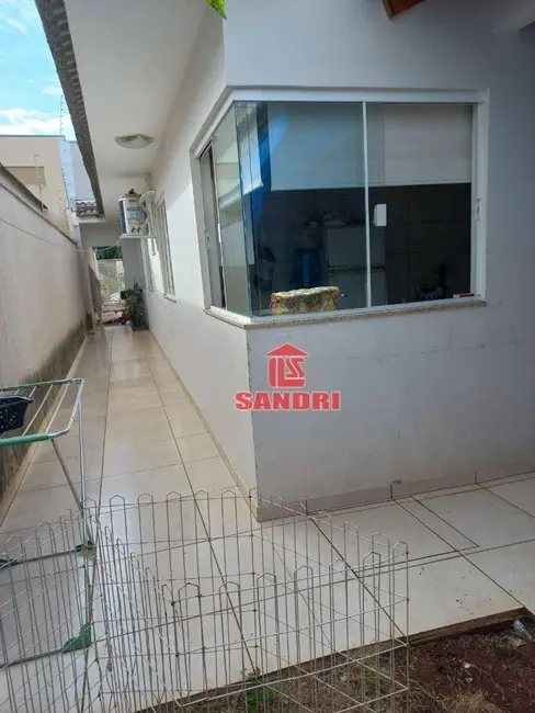 Foto 7 de Casa com 3 quartos à venda, 150m2 em Jardim Monte Rei, Maringa - PR