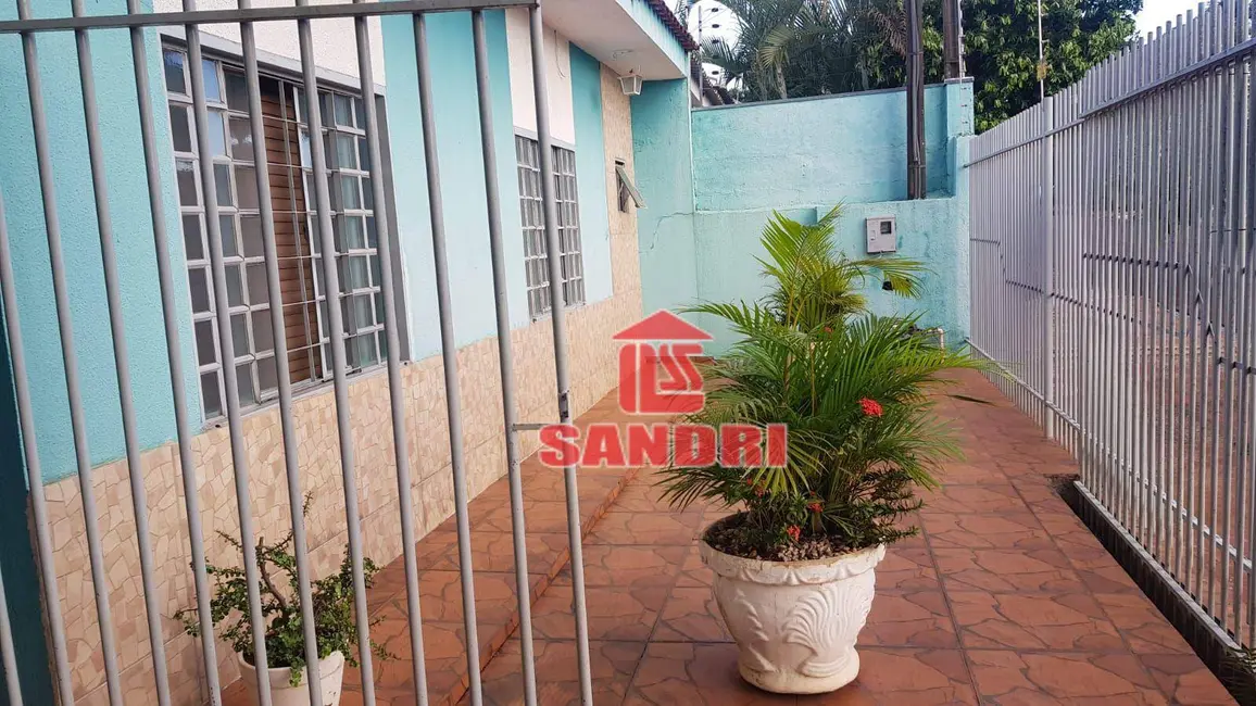 Casa com 4 quartos à venda, 290m2 em Jardim Esplanada, Sarandi - PR - imagem 3 Foto 3 de Casa com 4 quartos à venda, 290m2 em Jardim Esplanada, Sarandi - PR