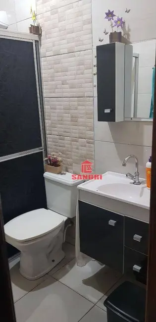 Casa com 4 quartos à venda, 290m2 em Jardim Esplanada, Sarandi - PR - imagem 5 Foto 5 de Casa com 4 quartos à venda, 290m2 em Jardim Esplanada, Sarandi - PR