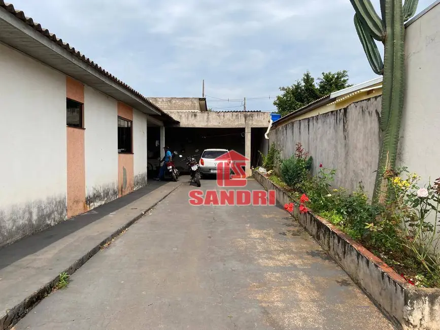 Foto 2 de Casa com 3 quartos à venda, 600m2 em Terra Boa - PR
