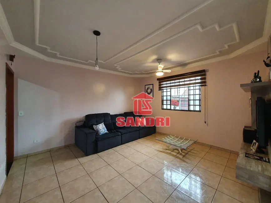 Foto 4 de Casa à venda, 216m2 em Jardim Paris III, Maringa - PR