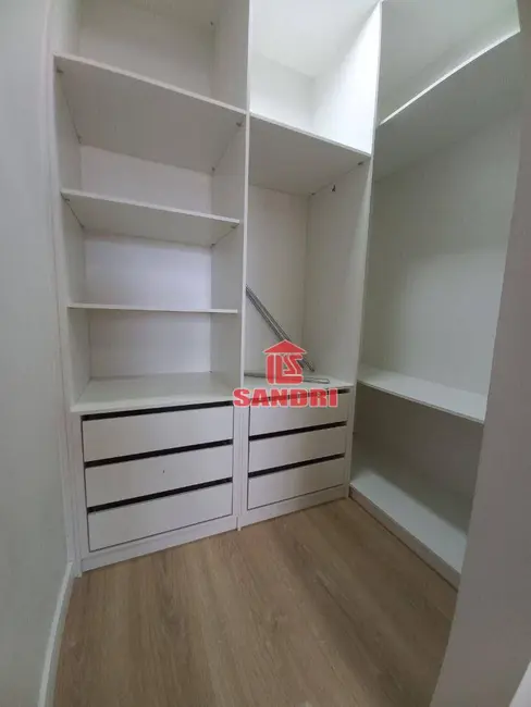 Casa com 3 quartos à venda, 229m2 em Jardim Espanha, Maringa - PR - imagem 8 Foto 8 de Casa com 3 quartos à venda, 229m2 em Jardim Espanha, Maringa - PR