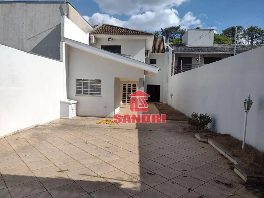 Sobrado com 3 quartos à venda, 302m2 em Jardim Iguaçu, Maringa - PR - imagem 3 Foto 3 de Sobrado com 3 quartos à venda, 302m2 em Jardim Iguaçu, Maringa - PR