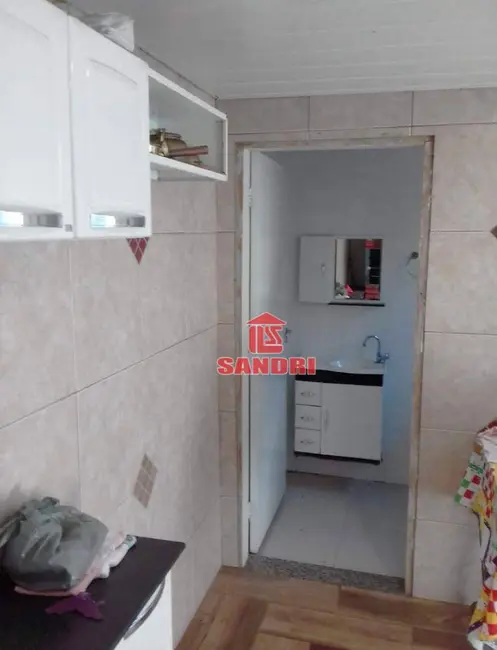 Casa com 2 quartos à venda, 126m2 em Jardim Ouro Verde III, Sarandi - PR - imagem 6 Foto 6 de Casa com 2 quartos à venda, 126m2 em Jardim Ouro Verde III, Sarandi - PR