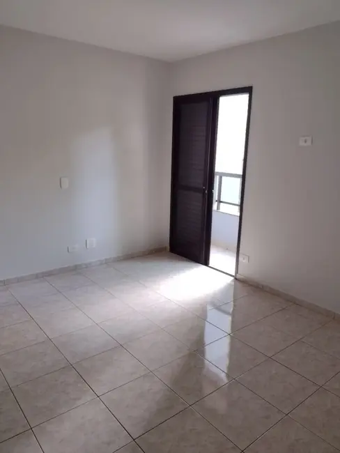 Apartamento para alugar, 129m2 em Zona 07, Maringa - PR - imagem 8 Foto 8 de Apartamento para alugar, 129m2 em Zona 07, Maringa - PR