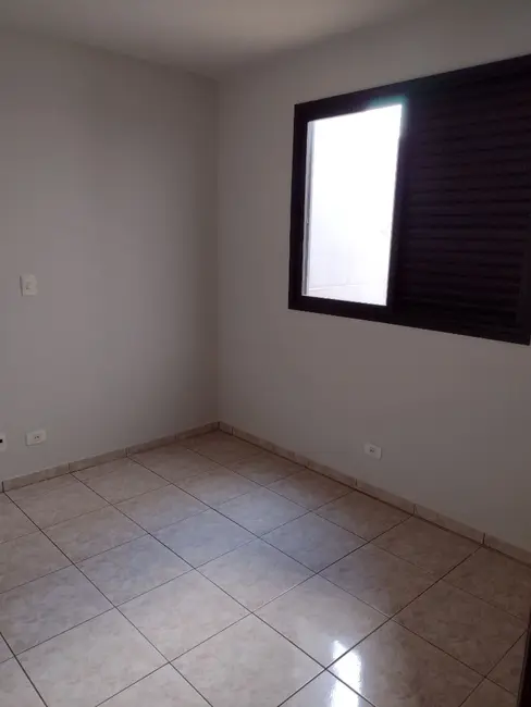 Apartamento para alugar, 129m2 em Zona 07, Maringa - PR - imagem 13 Foto 13 de Apartamento para alugar, 129m2 em Zona 07, Maringa - PR