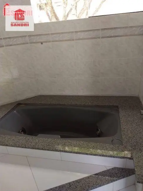 Sobrado com 4 quartos para alugar, 370m2 em Zona 07, Maringa - PR - imagem 9 Foto 9 de Sobrado com 4 quartos para alugar, 370m2 em Zona 07, Maringa - PR