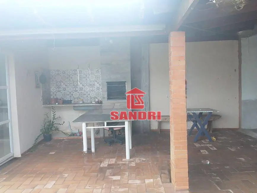 Casa com 3 quartos à venda, 236m2 em Jardim Paraíso, Maringa - PR - imagem 6 Foto 6 de Casa com 3 quartos à venda, 236m2 em Jardim Paraíso, Maringa - PR