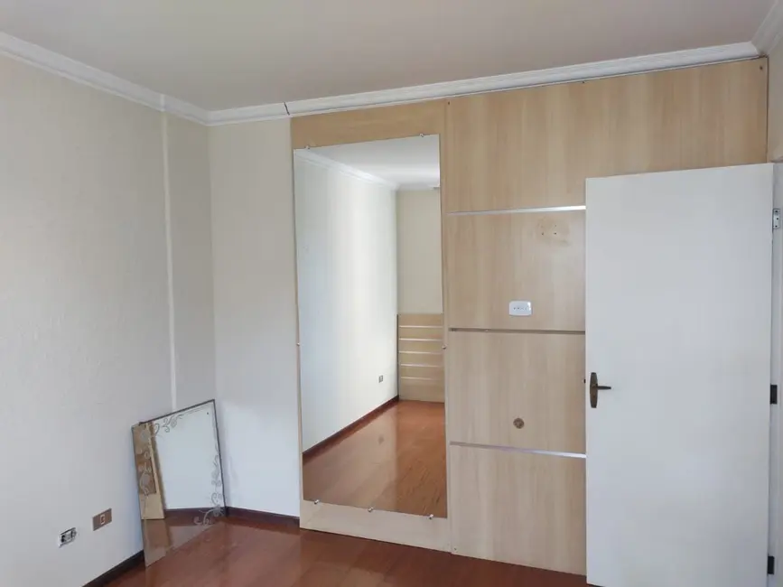 Apartamento para alugar, 230m2 em Zona 01, Maringa - PR - imagem 11 Foto 11 de Apartamento para alugar, 230m2 em Zona 01, Maringa - PR
