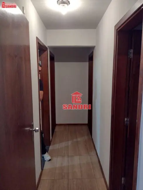 Apartamento com 3 quartos para alugar, 157m2 em Zona 7, Maringa - PR - imagem 6 Foto 6 de Apartamento com 3 quartos para alugar, 157m2 em Zona 7, Maringa - PR