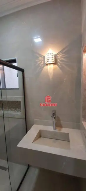 Casa com 3 quartos à venda, 150m2 em Parque Industrial, Maringa - PR - imagem 4 Foto 4 de Casa com 3 quartos à venda, 150m2 em Parque Industrial, Maringa - PR