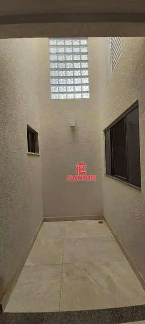 Casa com 3 quartos à venda, 150m2 em Parque Industrial, Maringa - PR - imagem 5 Foto 5 de Casa com 3 quartos à venda, 150m2 em Parque Industrial, Maringa - PR