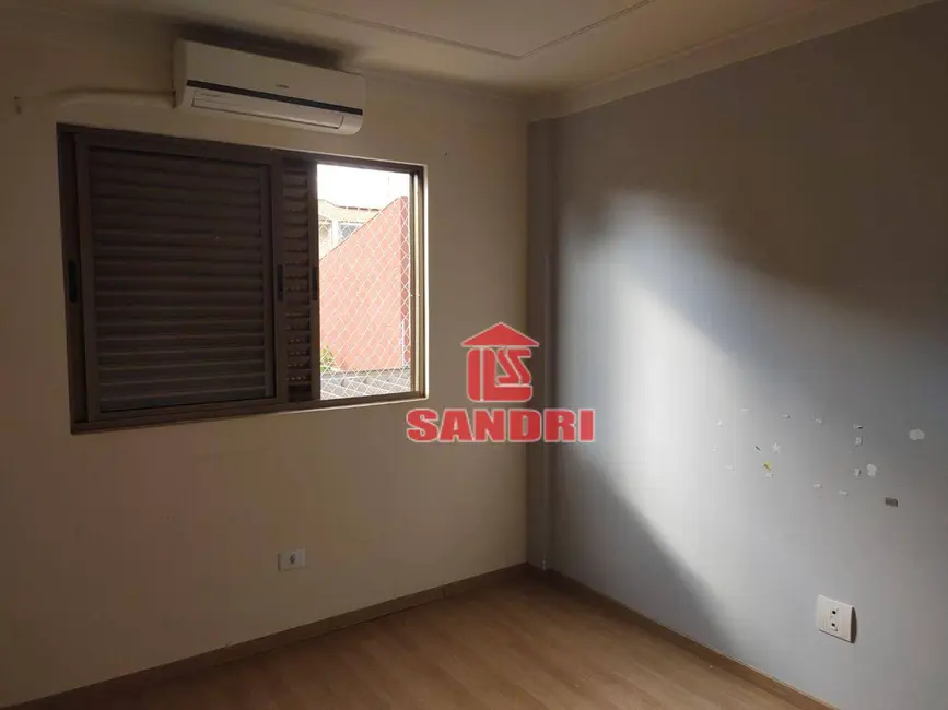 Apartamento com 3 quartos para alugar, 113m2 em Vila Marumby, Maringa - PR - imagem 5 Foto 5 de Apartamento com 3 quartos para alugar, 113m2 em Vila Marumby, Maringa - PR