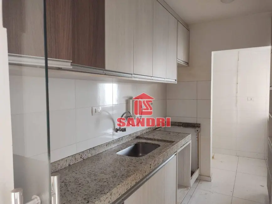 Apartamento com 3 quartos para alugar, 113m2 em Vila Marumby, Maringa - PR - imagem 8 Foto 8 de Apartamento com 3 quartos para alugar, 113m2 em Vila Marumby, Maringa - PR