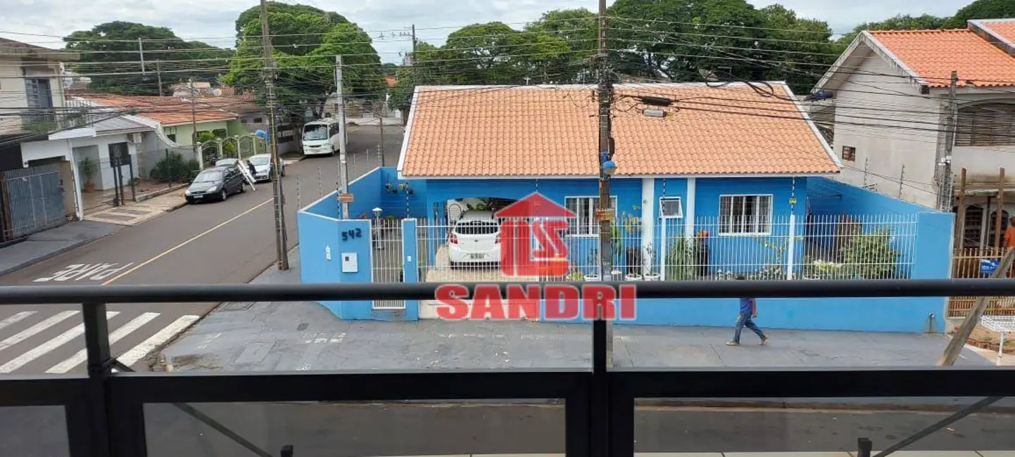 Sobrado com 3 quartos à venda, 162m2 em Jardim da Glória, Maringa - PR - imagem 6 Foto 6 de Sobrado com 3 quartos à venda, 162m2 em Jardim da Glória, Maringa - PR