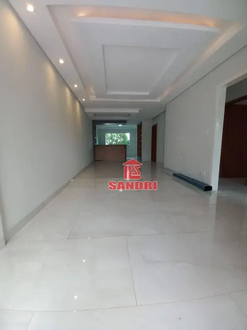 Sobrado com 3 quartos à venda, 180m2 em Parque Avenida, Maringa - PR - imagem 3 Foto 3 de Sobrado com 3 quartos à venda, 180m2 em Parque Avenida, Maringa - PR