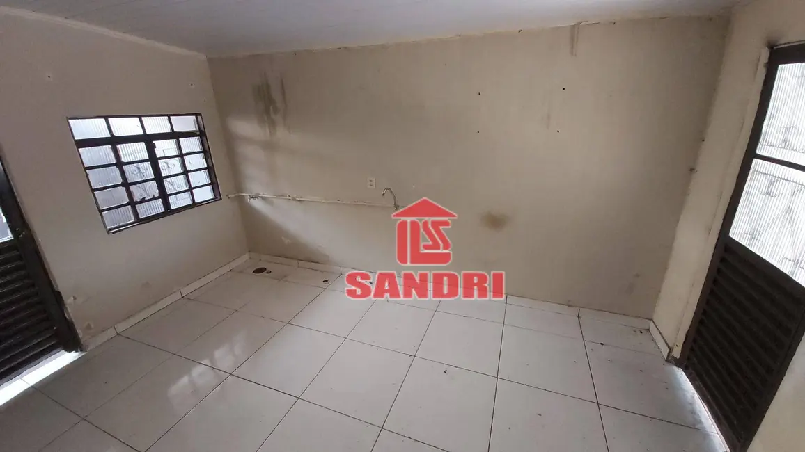 Casa com 3 quartos à venda, 383m2 em Parque das Laranjeiras, Maringa - PR - imagem 7 Foto 7 de Casa com 3 quartos à venda, 383m2 em Parque das Laranjeiras, Maringa - PR