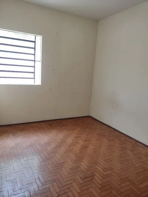 Casa com 3 quartos para alugar em Jardim das Nações, Maringa - PR - imagem 7 Foto 7 de Casa com 3 quartos para alugar em Jardim das Nações, Maringa - PR