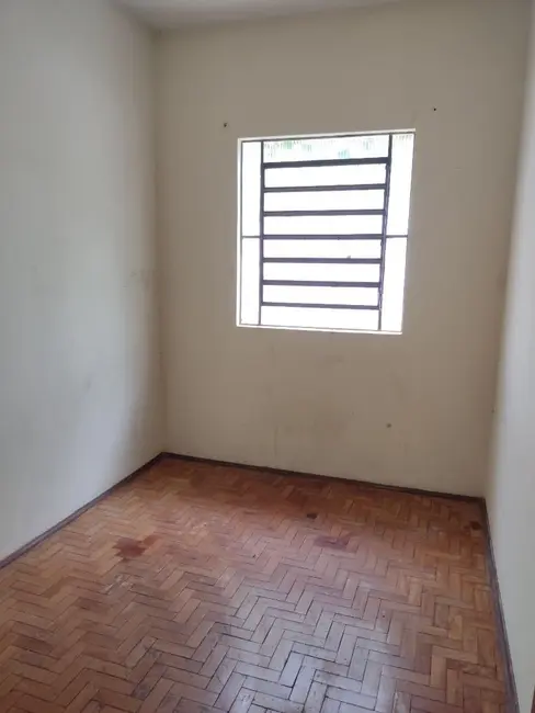Casa com 3 quartos para alugar em Jardim das Nações, Maringa - PR - imagem 8 Foto 8 de Casa com 3 quartos para alugar em Jardim das Nações, Maringa - PR