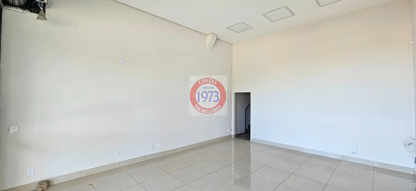Foto 1 de Loja para alugar, 62m2 em Taguatinga - DF
