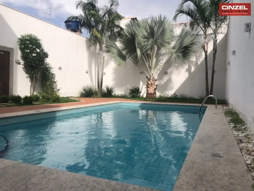 Foto 7 de Casa com 4 quartos à venda, 400m2 em Taguatinga - DF