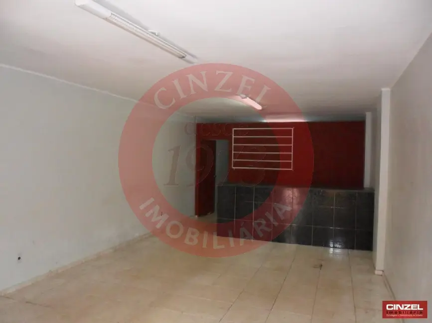 Loja com 1 quarto para alugar, 130m2 em Taguatinga - DF - imagem 2 Foto 2 de Loja com 1 quarto para alugar, 130m2 em Taguatinga - DF