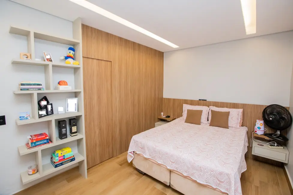 Casa com 4 quartos à venda, 800m2 em Setor Habitacional Vicente Pires, Brasilia - DF - imagem 6 Foto 6 de Casa com 4 quartos à venda, 800m2 em Setor Habitacional Vicente Pires, Brasilia - DF