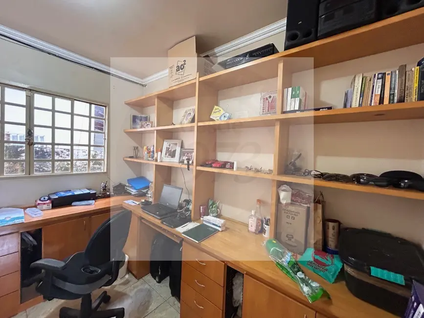 Casa com 3 quartos à venda, 400m2 em Setor Habitacional Arniqueira (Águas Claras), Brasilia - DF - imagem 5 Foto 5 de Casa com 3 quartos à venda, 400m2 em Setor Habitacional Arniqueira (Águas Claras), Brasilia - DF