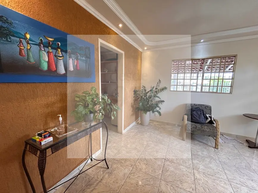 Casa com 3 quartos à venda, 400m2 em Setor Habitacional Arniqueira (Águas Claras), Brasilia - DF - imagem 4 Foto 4 de Casa com 3 quartos à venda, 400m2 em Setor Habitacional Arniqueira (Águas Claras), Brasilia - DF