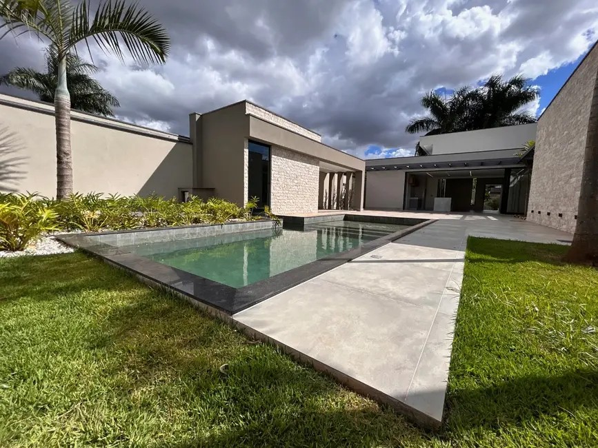 Foto 11 de Casa com 4 quartos à venda, 790m2 em Setor Habitacional Arniqueira (Águas Claras), Brasilia - DF