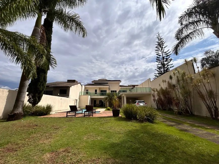 Casa com 5 quartos à venda, 800m2 em Setor Habitacional Samambaia (Vicente Pires), Brasilia - DF - imagem 1 Foto 1 de Casa com 5 quartos à venda, 800m2 em Setor Habitacional Samambaia (Vicente Pires), Brasilia - DF