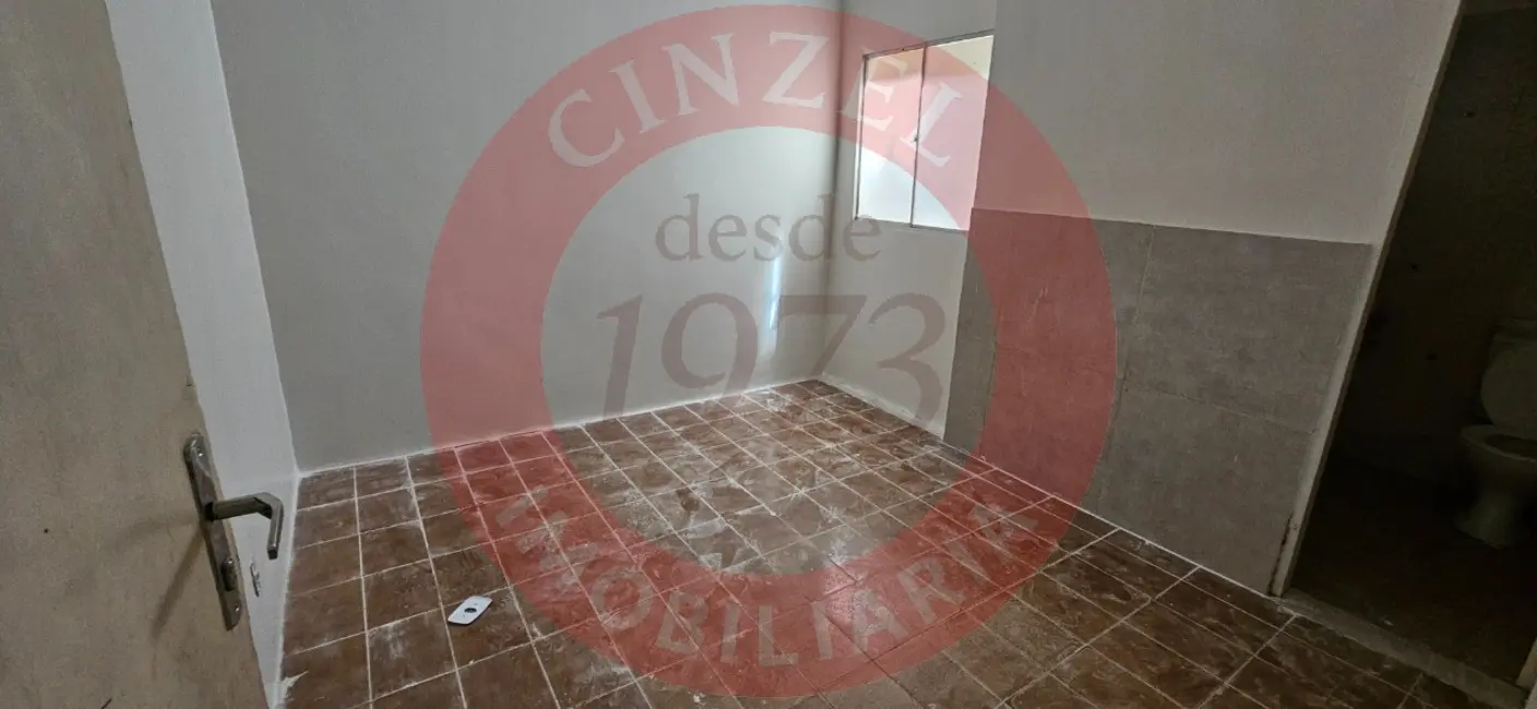 Casa com 3 quartos para alugar, 70m2 em Brasilia - DF - imagem 4 Foto 4 de Casa com 3 quartos para alugar, 70m2 em Brasilia - DF