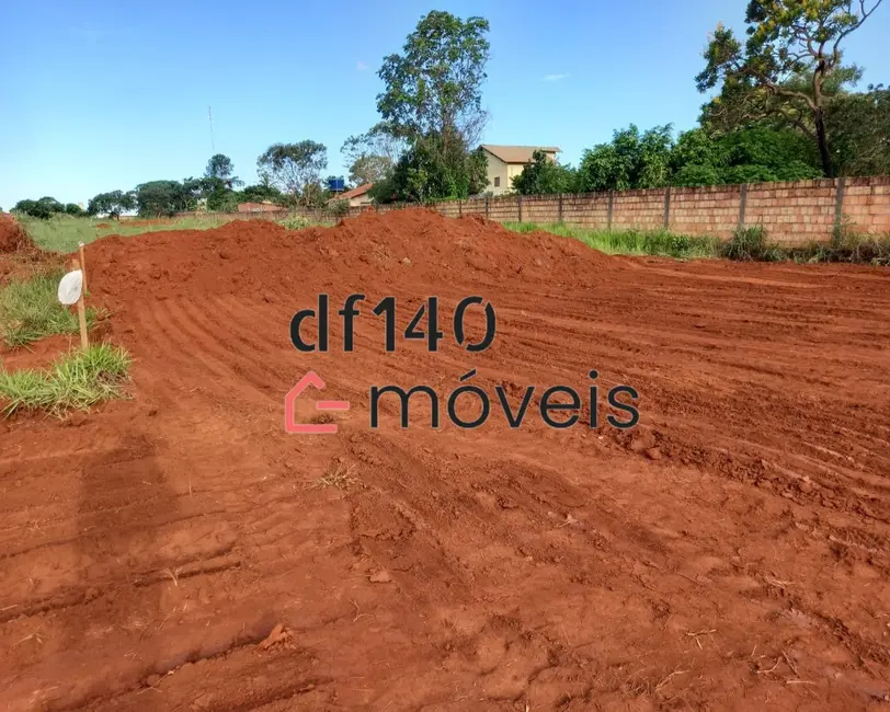 Foto 2 de Terreno / Lote à venda, 400m2 em Brasilia - DF