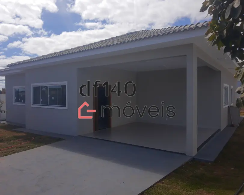 Foto 1 de Casa de Condomínio com 3 quartos à venda, 171m2 em Brasilia - DF