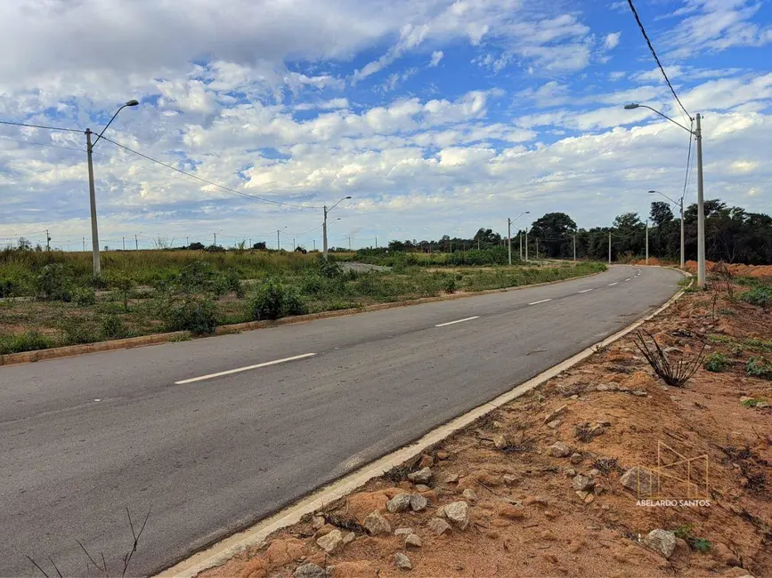 Foto 2 de Terreno / Lote à venda, 280m2 em Salto - SP
