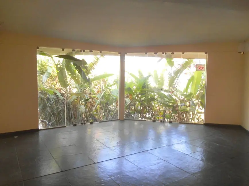 Sala Comercial para alugar, 370m2 em Chácaras Primavera, Itu - SP - imagem 8 Foto 8 de Sala Comercial para alugar, 370m2 em Chácaras Primavera, Itu - SP