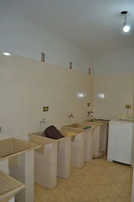 Foto 5 de Kitnet com 1 quarto para alugar, 22m2 em Centro, Itu - SP