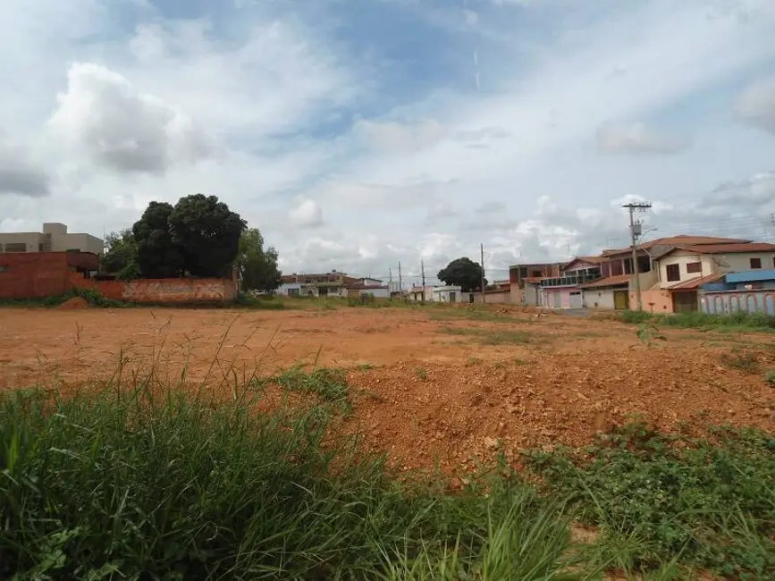 Foto 2 de Terreno / Lote à venda, 300m2 em Jardim Alvorada, Montes Claros - MG