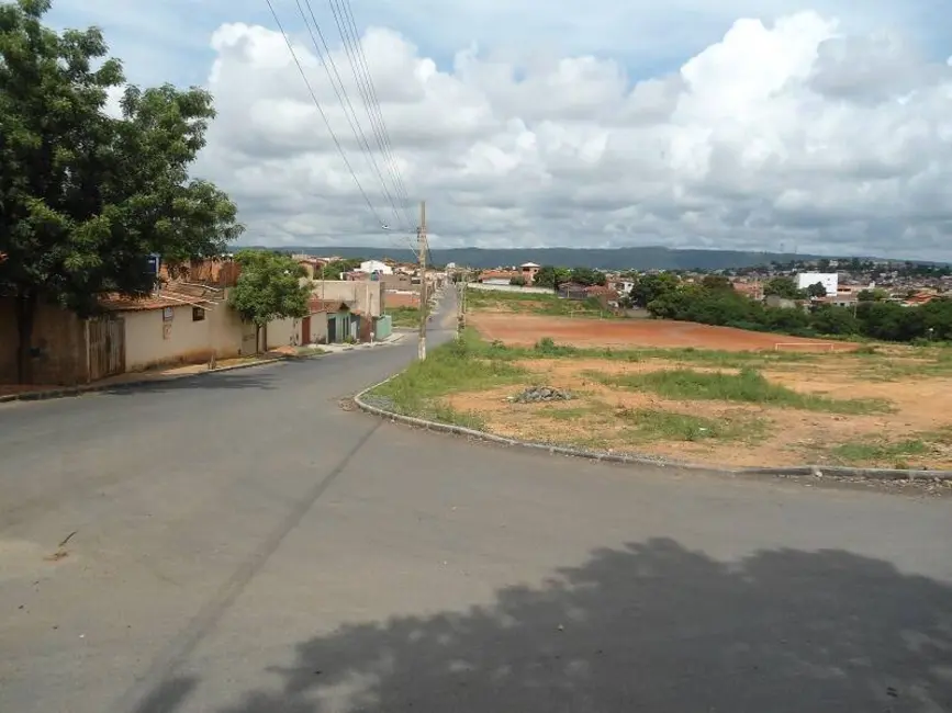Foto 4 de Terreno / Lote à venda, 300m2 em Jardim Alvorada, Montes Claros - MG