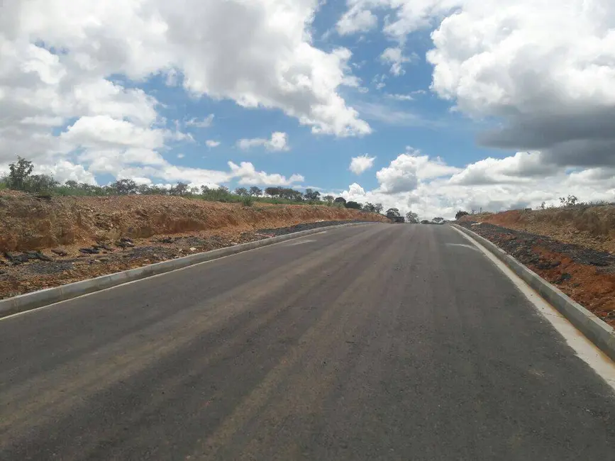 Foto 9 de Terreno / Lote à venda, 200m2 em Montes Claros - MG