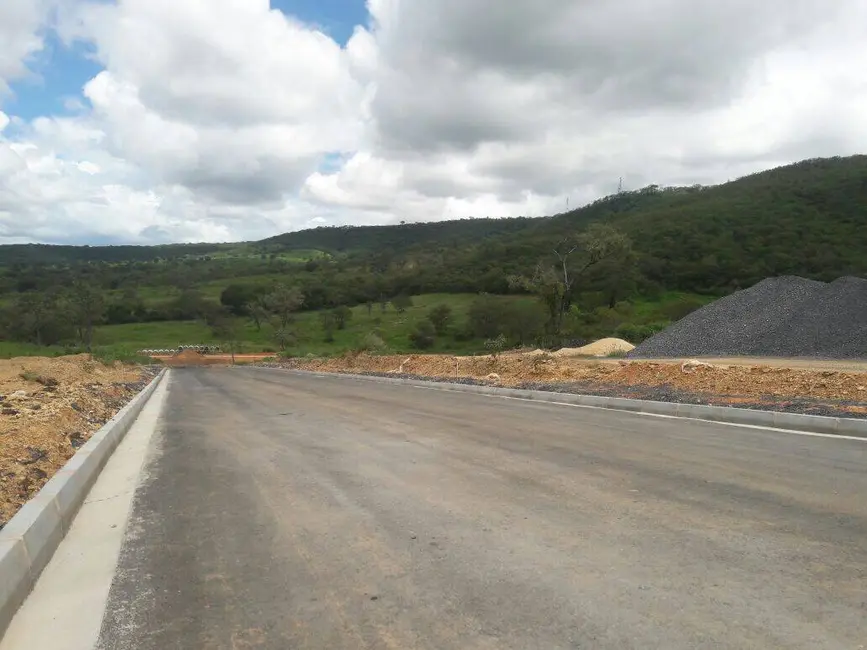 Foto 7 de Terreno / Lote à venda, 200m2 em Montes Claros - MG