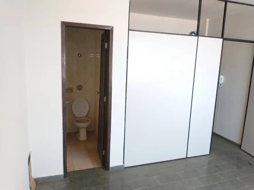 Foto 1 de Sala Comercial para alugar, 30m2 em Centro, Montes Claros - MG