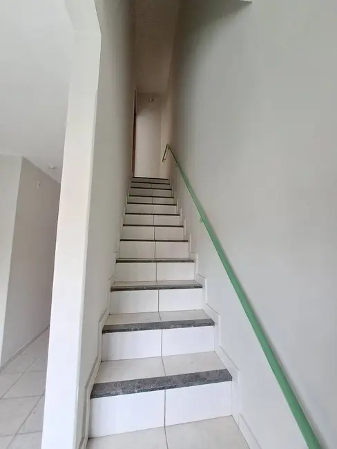 Foto 6 de Kitnet para alugar em Vila Guilhermina, Montes Claros - MG