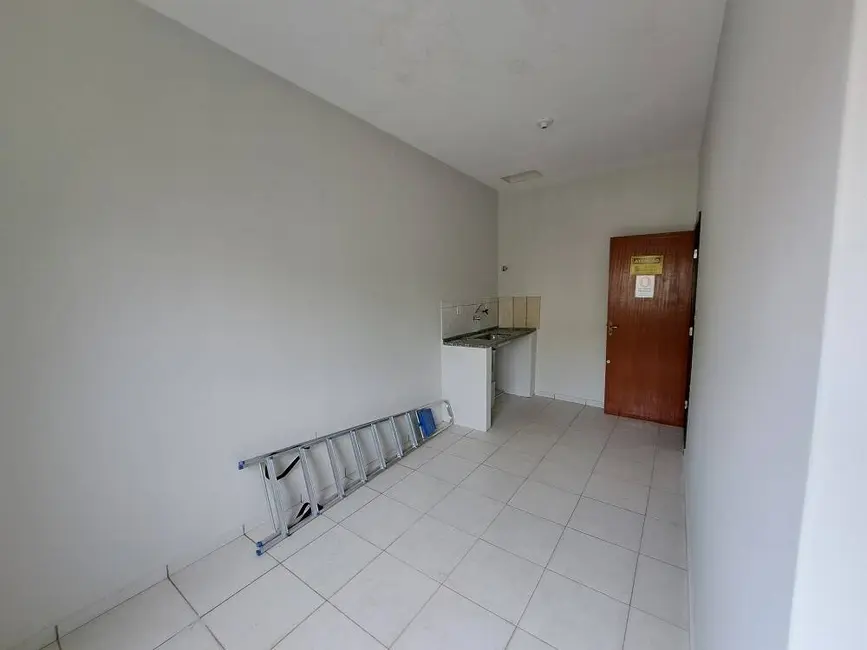 Foto 5 de Kitnet para alugar em Vila Guilhermina, Montes Claros - MG