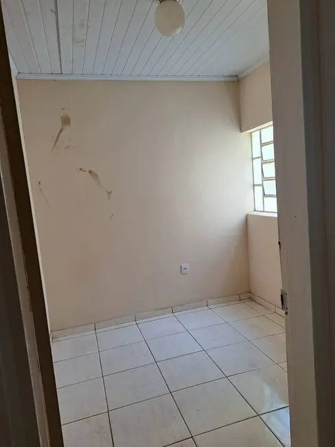 Foto 4 de Casa com 2 quartos à venda, 80m2 em Centro, Montes Claros - MG