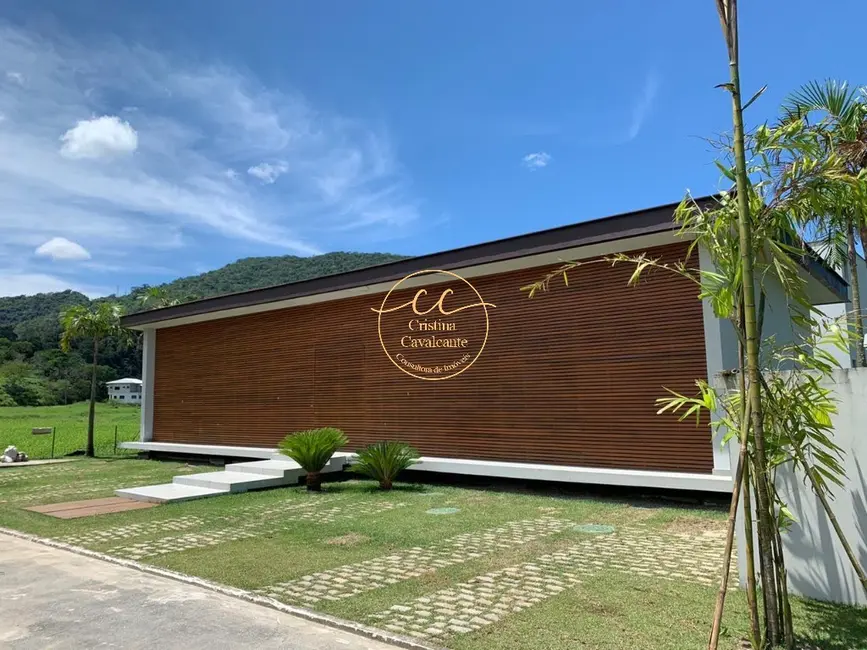 Casa de Condomínio com 5 quartos à venda, 480m2 em Mangaratiba - RJ - imagem 2 Foto 2 de Casa de Condomínio com 5 quartos à venda, 480m2 em Mangaratiba - RJ
