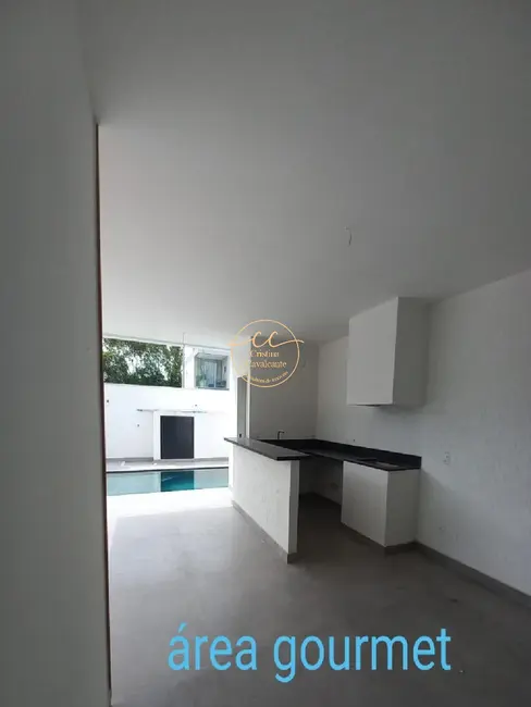 Casa de Condomínio com 4 quartos à venda, 310m2 em Recreio dos Bandeirantes, Rio De Janeiro - RJ - imagem 4 Foto 4 de Casa de Condomínio com 4 quartos à venda, 310m2 em Recreio dos Bandeirantes, Rio De Janeiro - RJ
