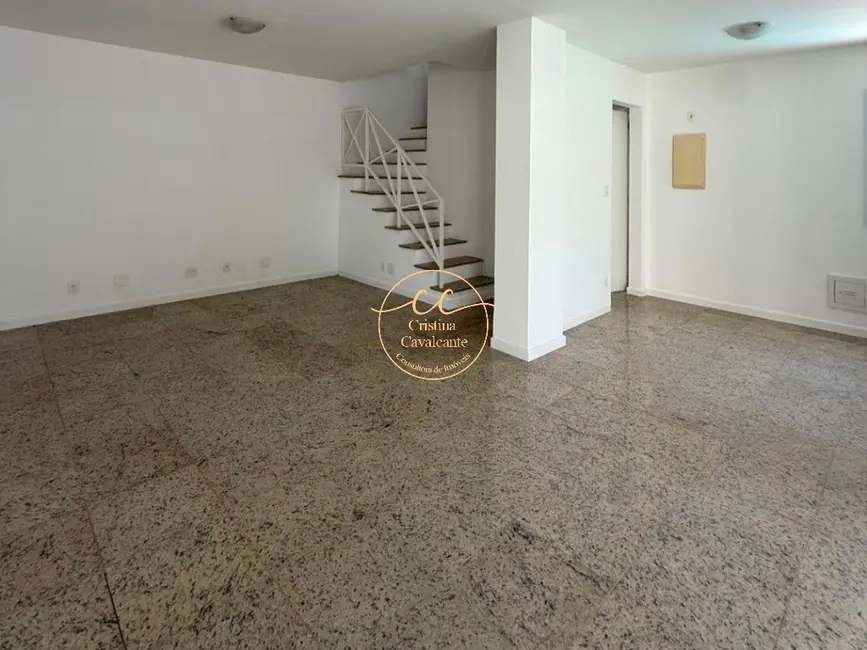 Foto 2 de Casa de Condomínio com 4 quartos à venda, 178m2 em Recreio dos Bandeirantes, Rio De Janeiro - RJ